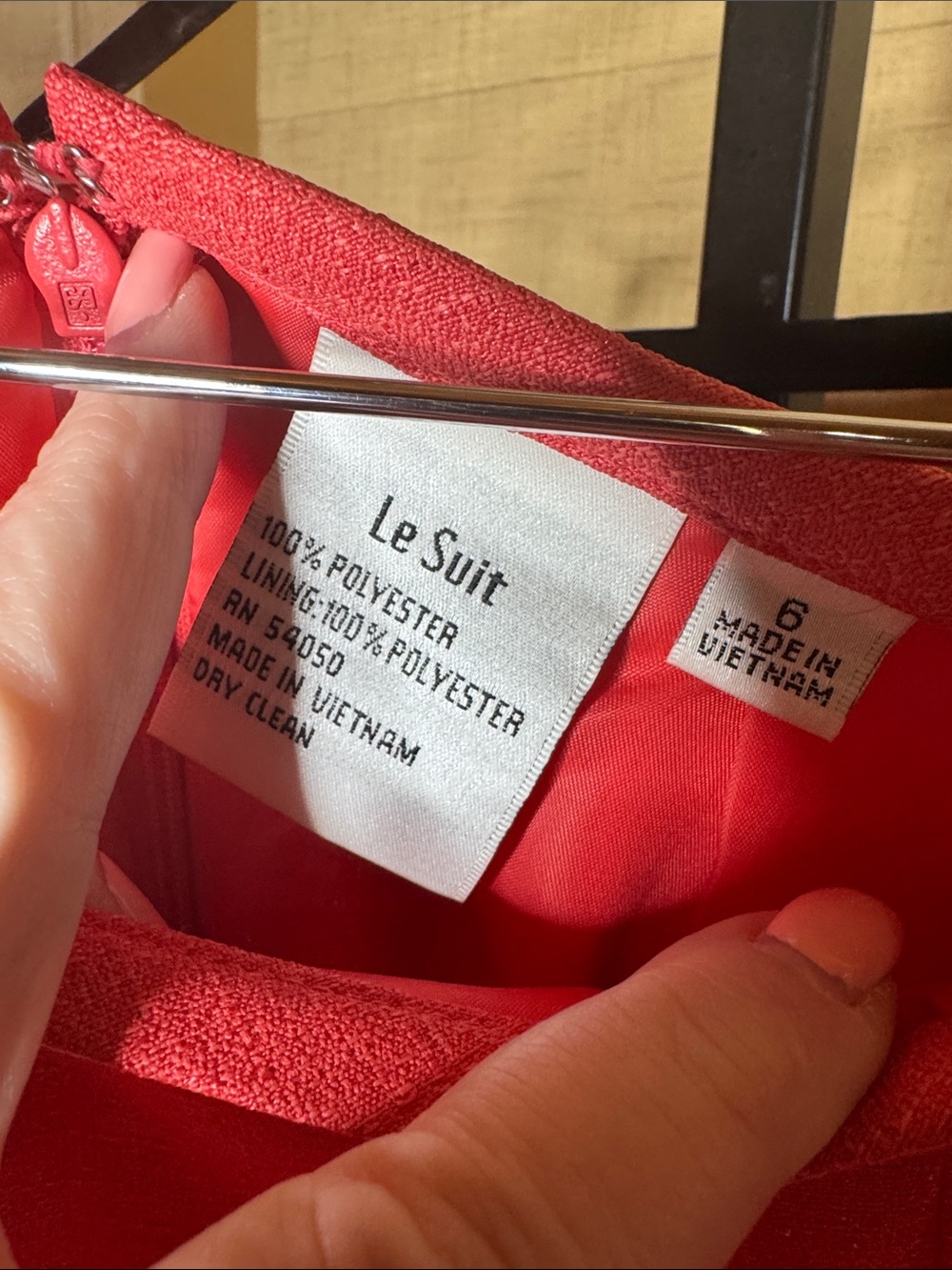 Le Suit Coral Pink 2-Piece Skirt Suit Set Size 6 Career Office - Picture 10 of 13